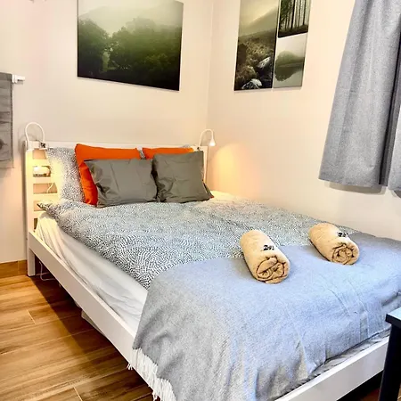 Modern 1bedroom Prime Location